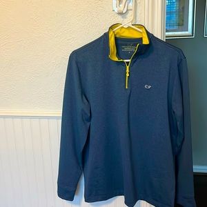 Vineyard Vines 1/4 zip performance pullover men’s small
